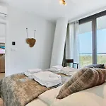 Wave - Molo View Мендзыздрое