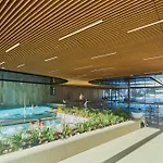Wave - Molo View